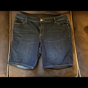 Lane Bryant size 20 Bermuda shorts